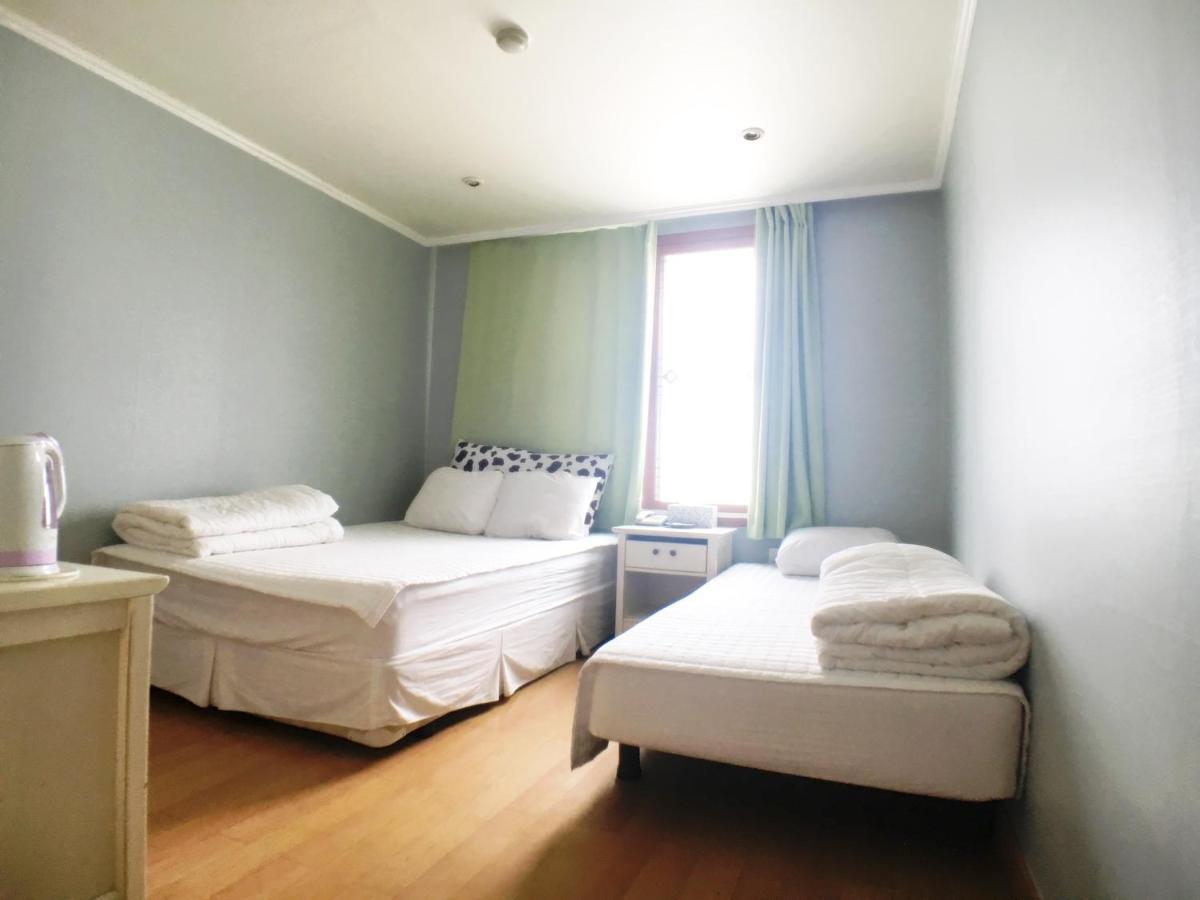Hotel Good Inn Seogwipo Zewnętrze zdjęcie